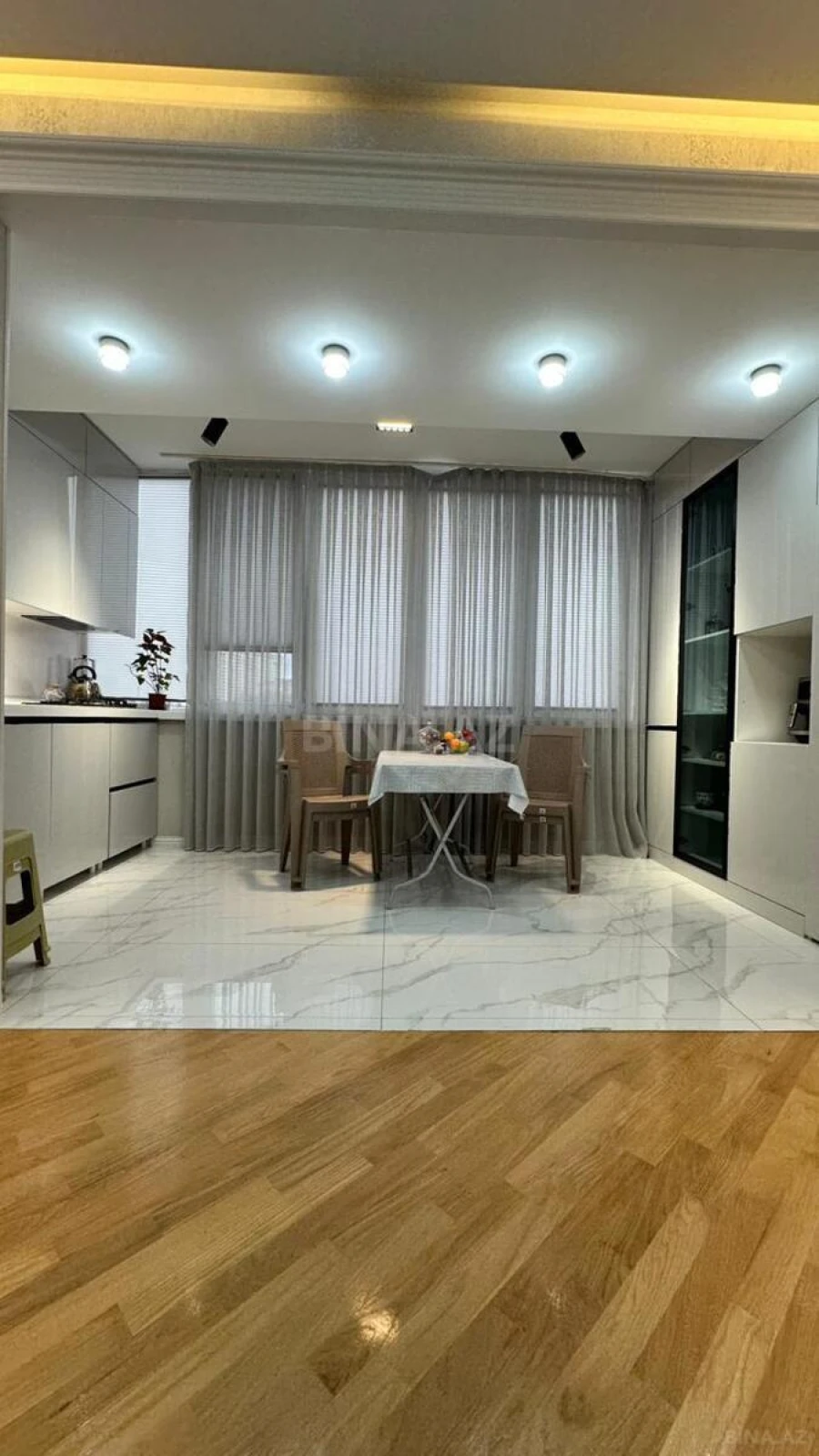 Satılır 3 otaqlı mənzil 100 m²
