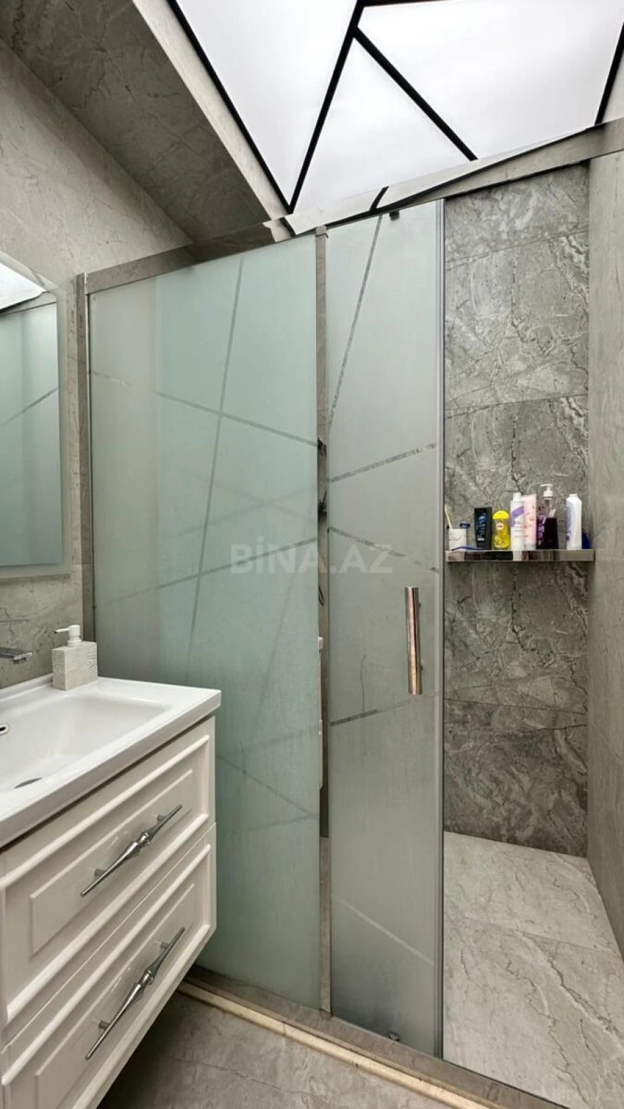 Satılır 3 otaqlı mənzil 100 m²