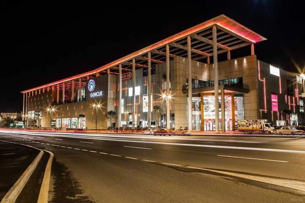 Satılır 3 otaqlı mənzil 157 m²