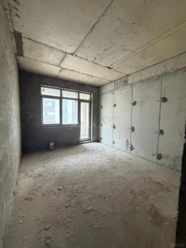 Satılır 3 otaqlı mənzil 157 m²