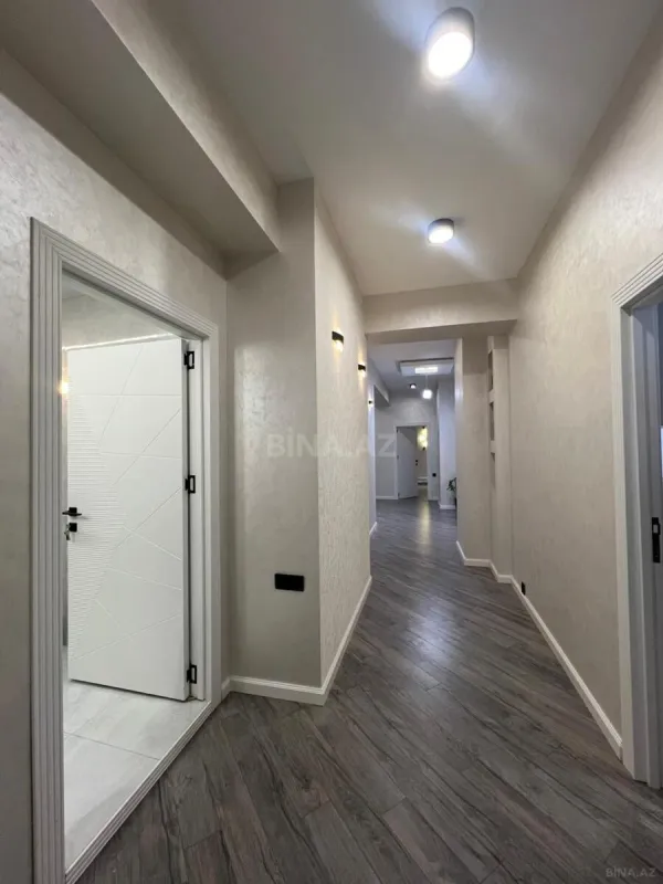 Satılır 3 otaqlı mənzil 465 m²
