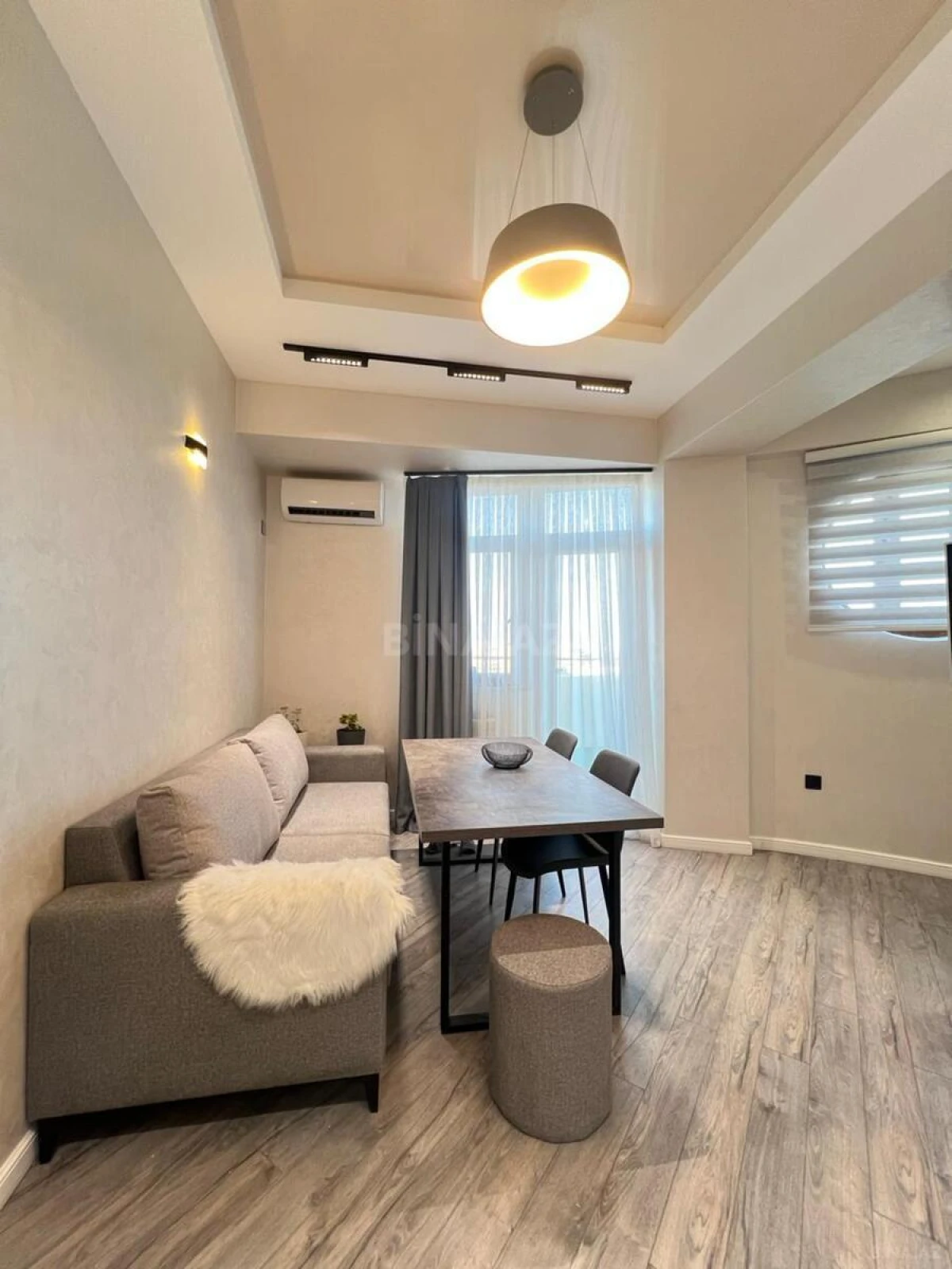 Satılır 3 otaqlı mənzil 465 m²
