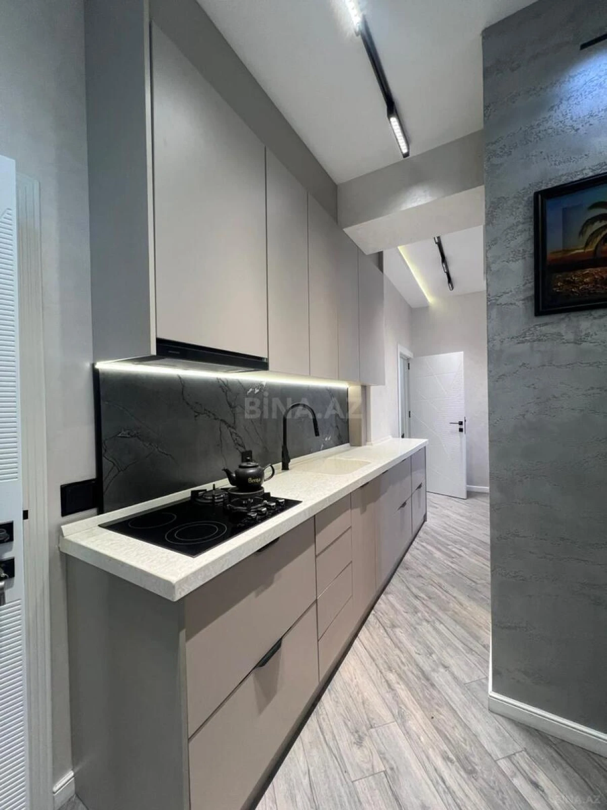 Satılır 3 otaqlı mənzil 465 m²