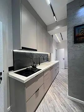 Satılır 3 otaqlı mənzil 465 m²