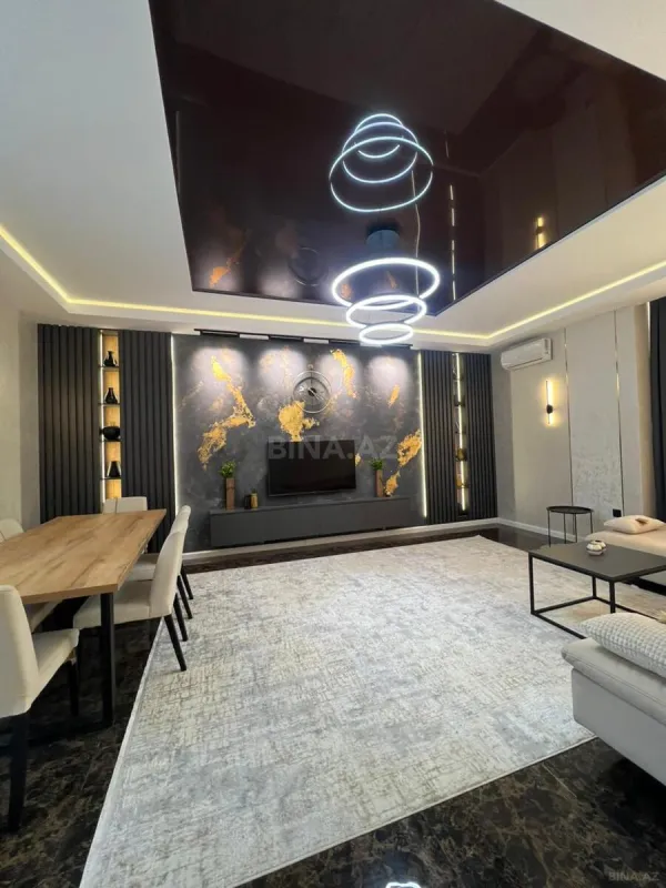 Satılır 3 otaqlı mənzil 465 m²
