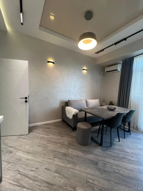 Satılır 3 otaqlı mənzil 465 m²