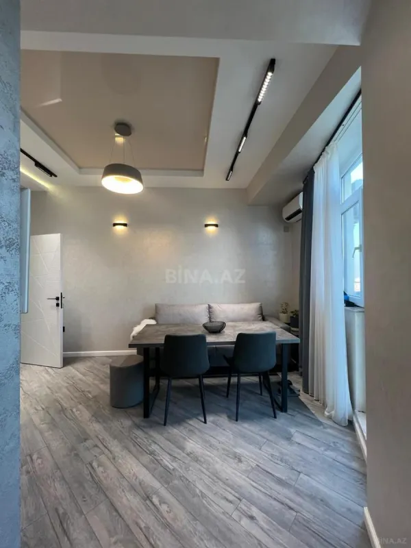 Satılır 3 otaqlı mənzil 465 m²