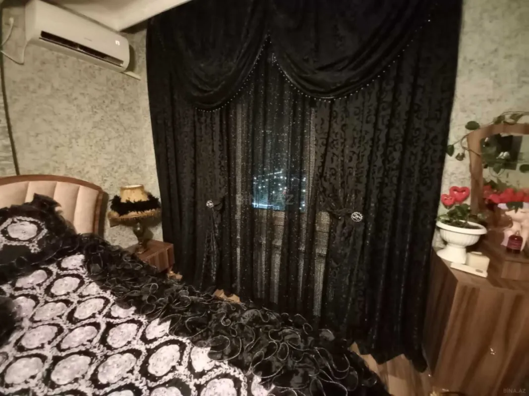 Satılır 3 otaqlı mənzil 110 m²