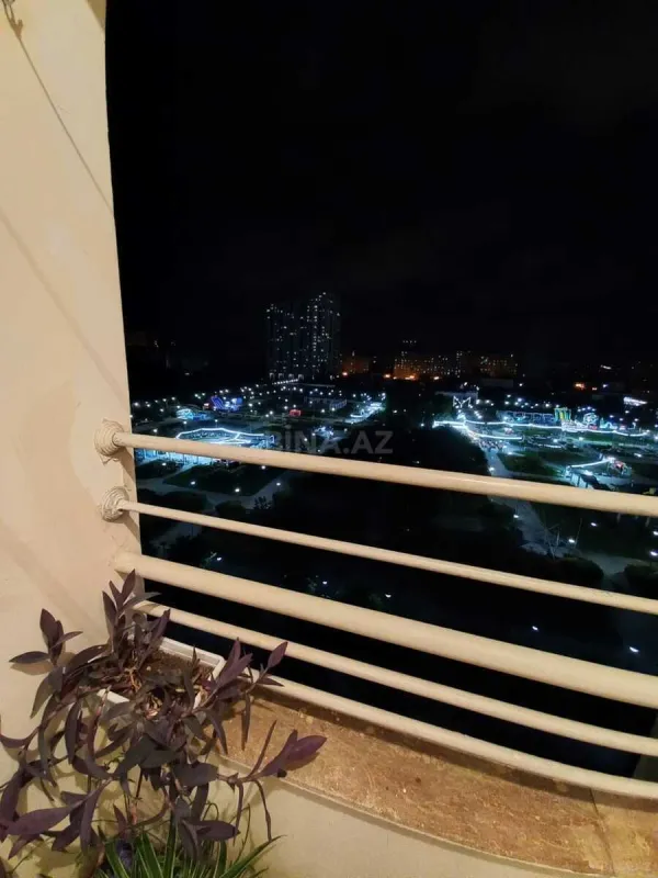 Satılır 3 otaqlı mənzil 110 m²