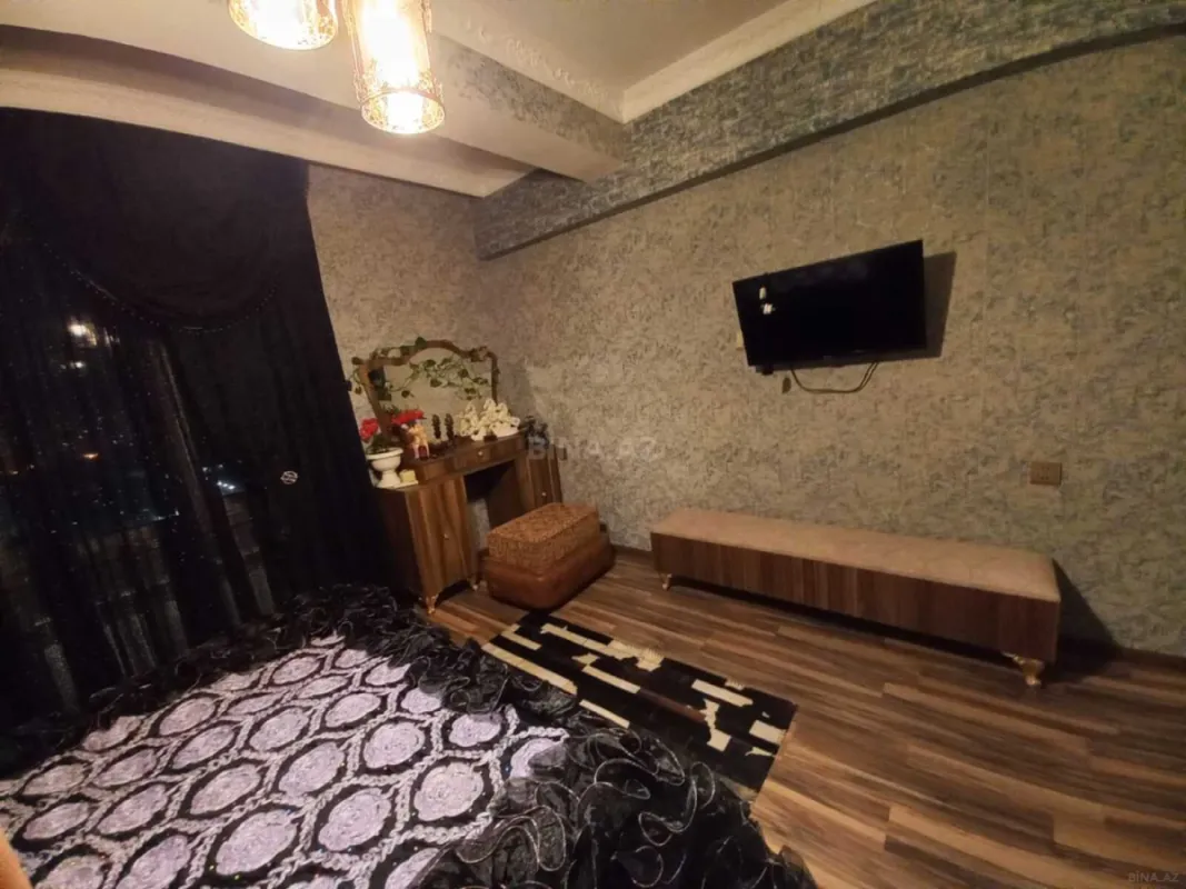 Satılır 3 otaqlı mənzil 110 m²