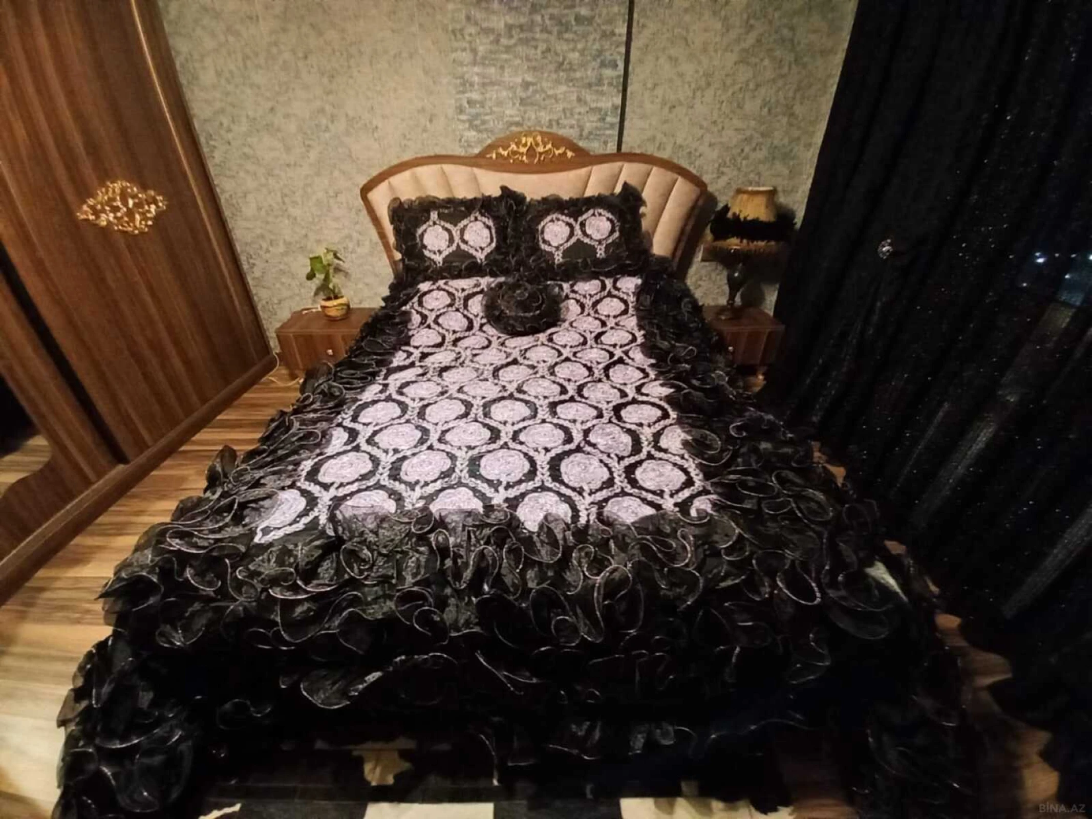 Satılır 3 otaqlı mənzil 110 m²