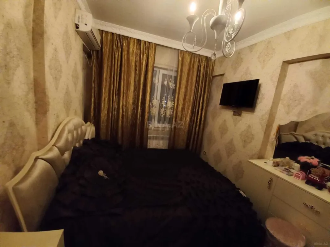 Satılır 3 otaqlı mənzil 110 m²