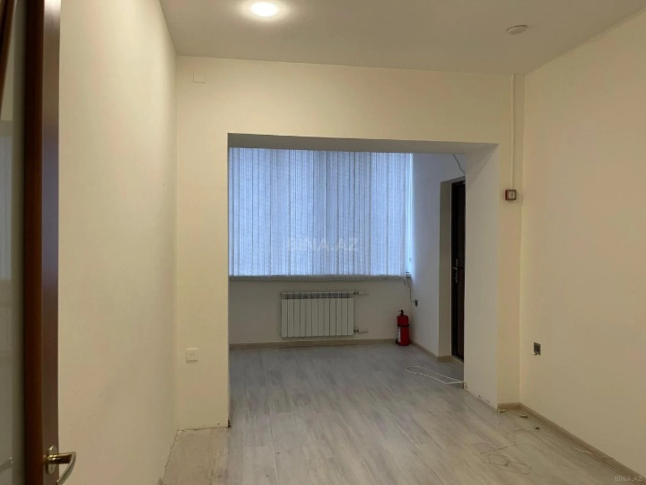 Kirayə verilir 2 otaqlı ofis 100 m²