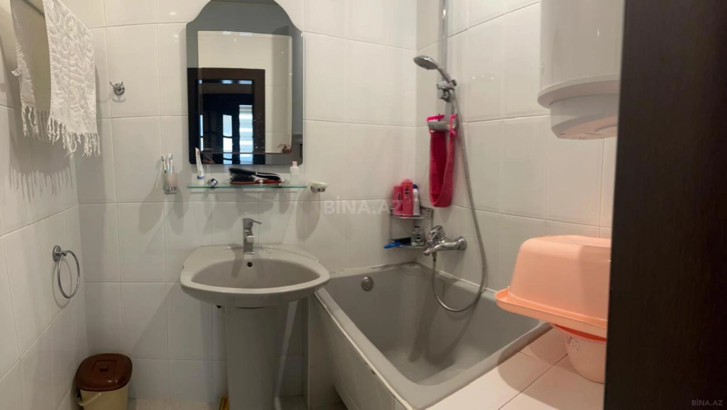 Satılır 2 otaqlı mənzil 60 m²
