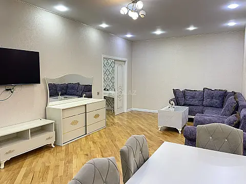 Kirayə verilir 2 otaqlı mənzil 100 m²