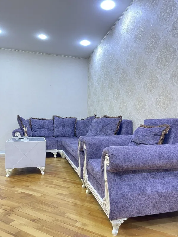 Kirayə verilir 2 otaqlı mənzil 100 m²