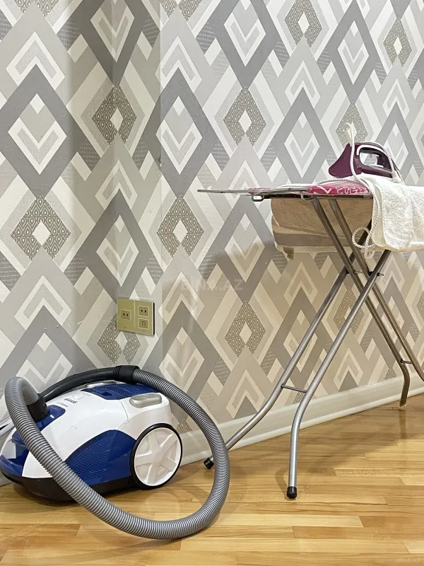 Kirayə verilir 2 otaqlı mənzil 100 m²