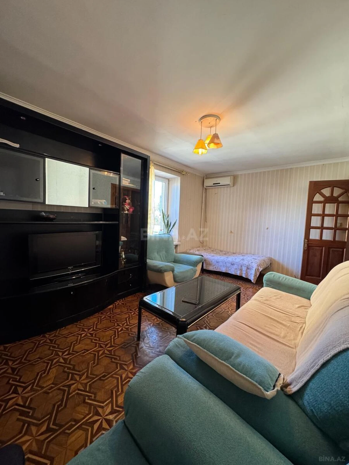 Satılır 2 otaqlı mənzil 60 m²