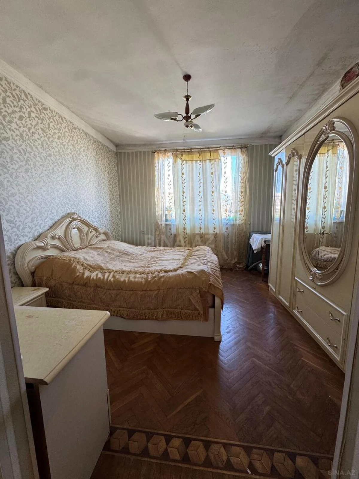 Satılır 2 otaqlı mənzil 60 m²