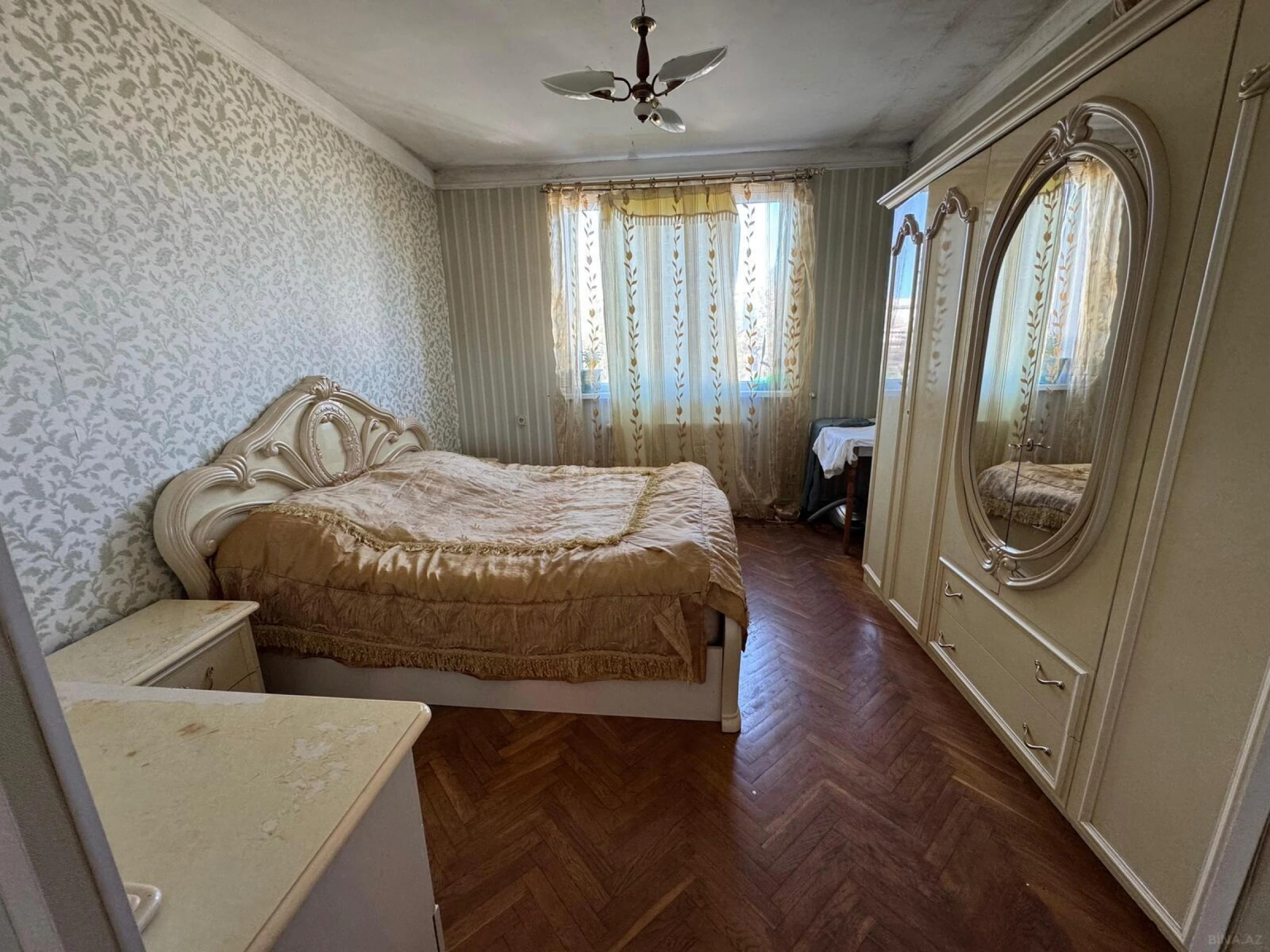 Satılır 2 otaqlı mənzil 60 m²