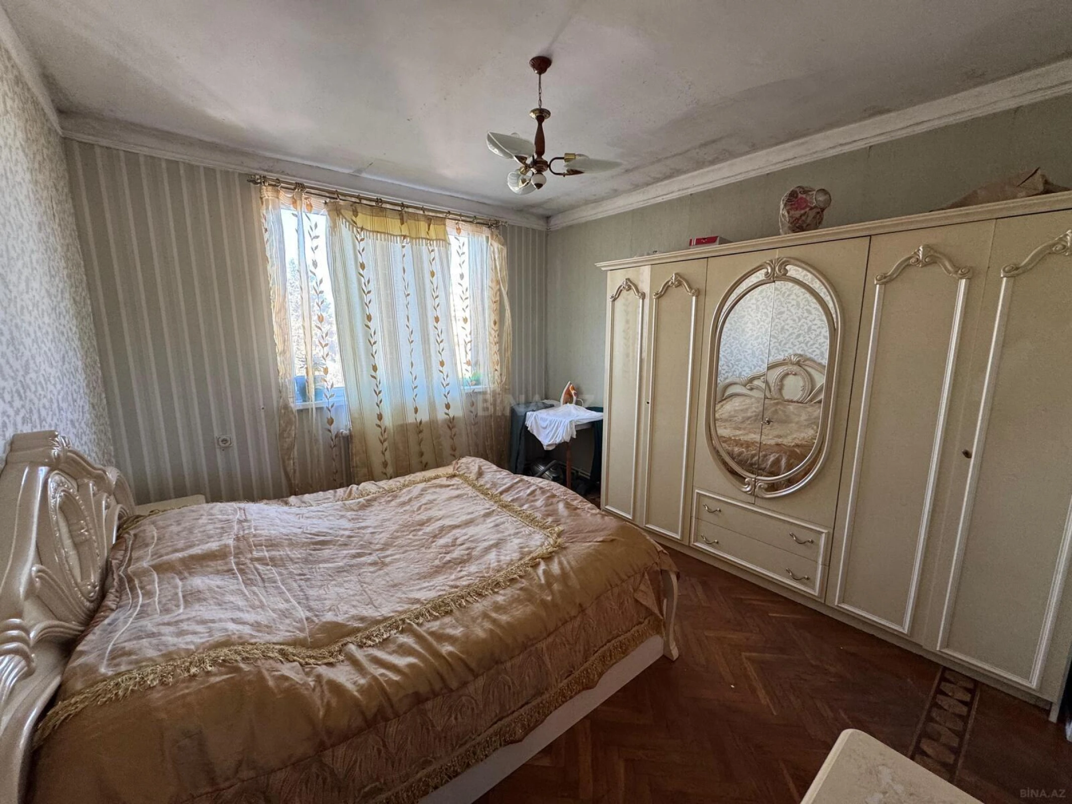 Satılır 2 otaqlı mənzil 60 m²