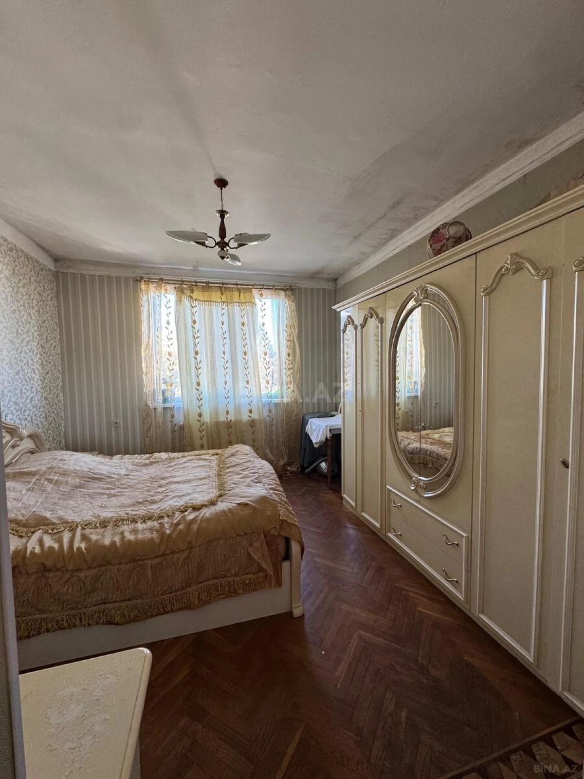 Satılır 2 otaqlı mənzil 60 m²