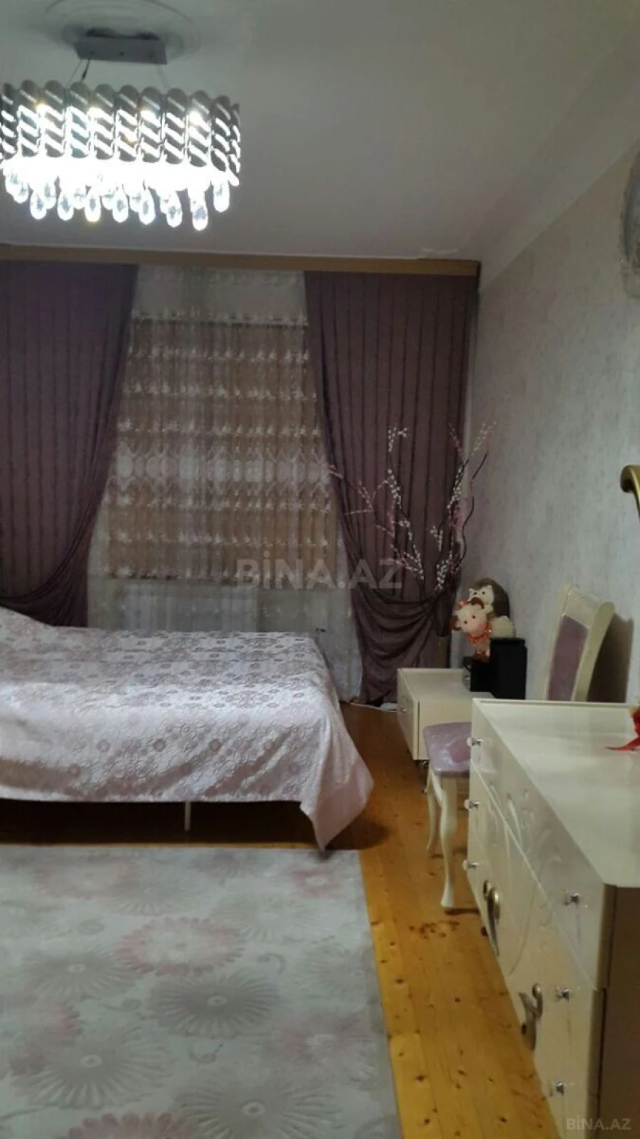 Satılır 4 otaqlı mənzil 90 m²