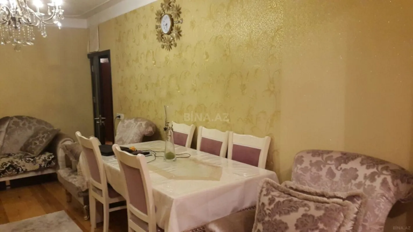 Satılır 4 otaqlı mənzil 90 m²