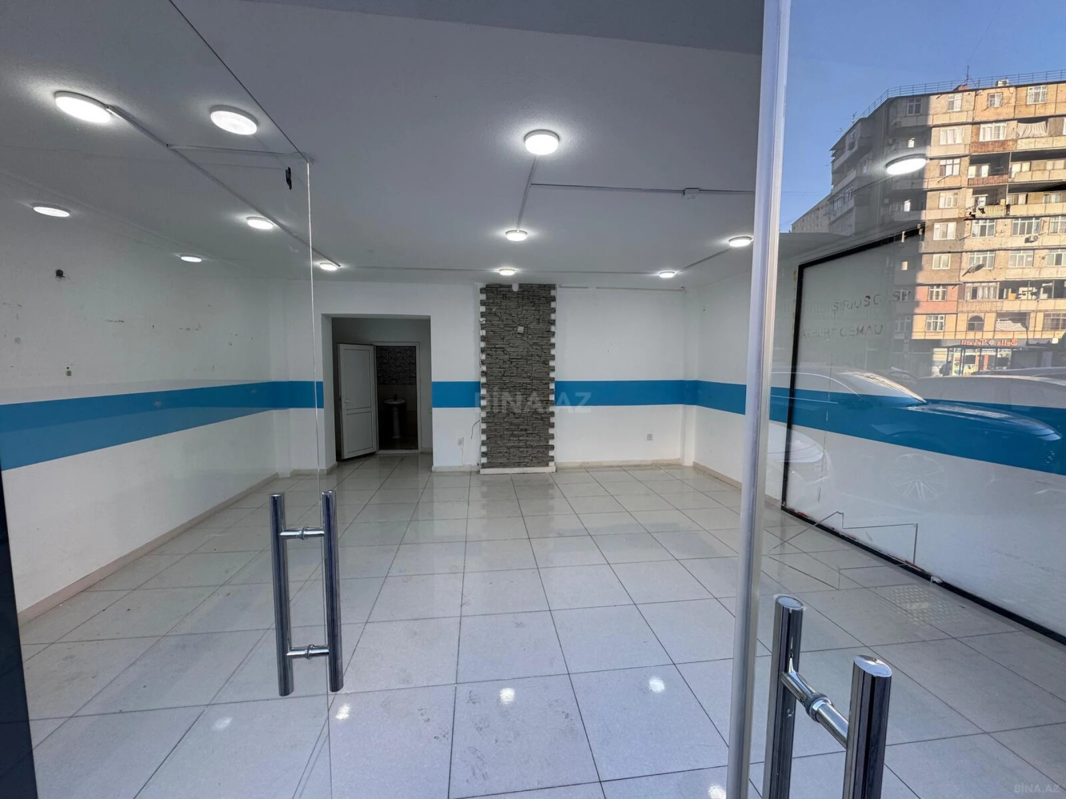 Satılır obyekt 60 m²