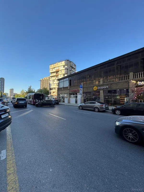 Satılır obyekt 60 m²