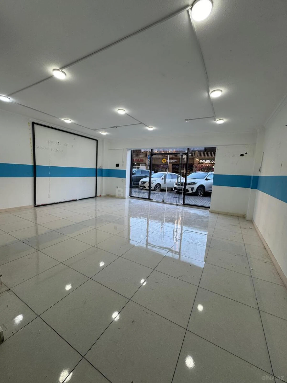 Satılır obyekt 60 m²