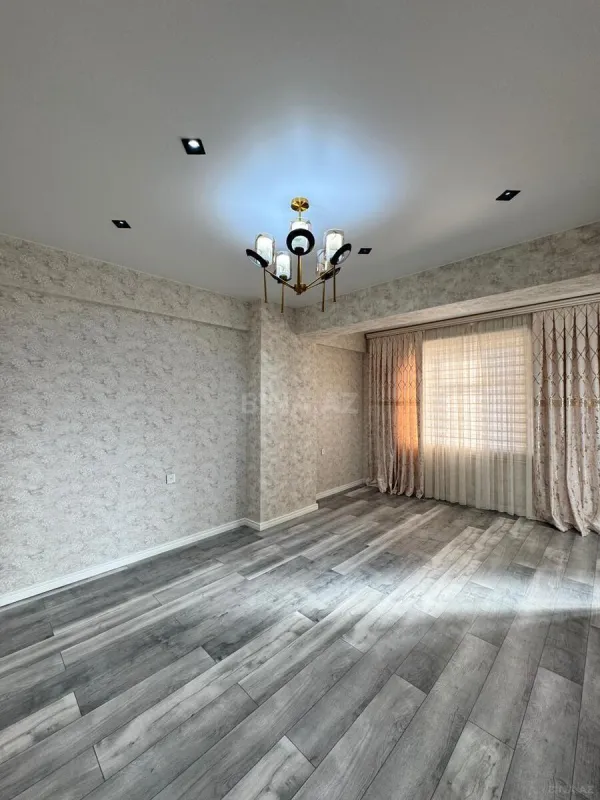 Satılır 3 otaqlı mənzil 95 m²