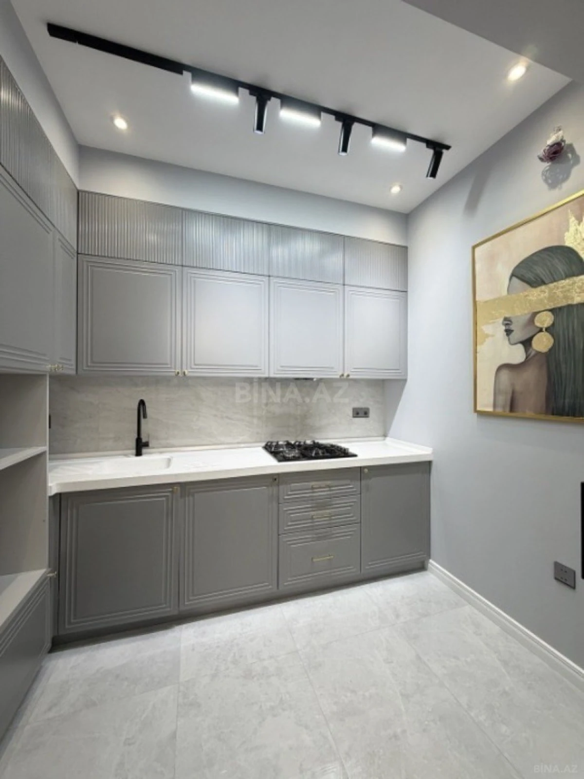 Satılır 3 otaqlı mənzil 96 m²