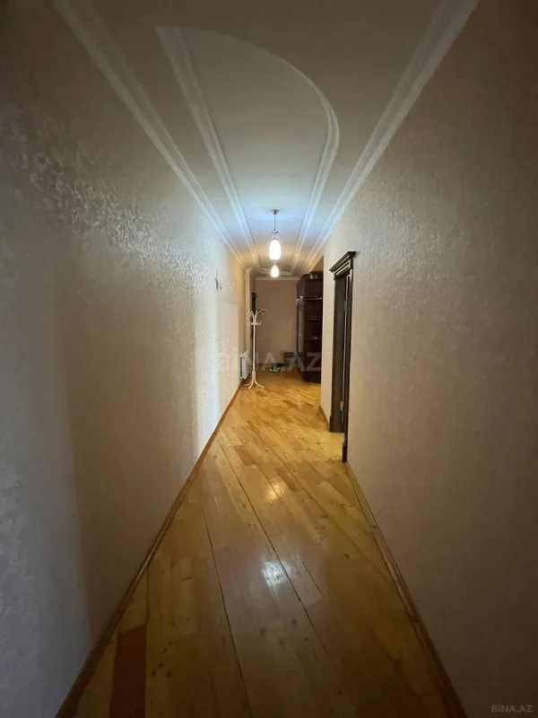 Kirayə verilir 2 otaqlı mənzil 105 m²