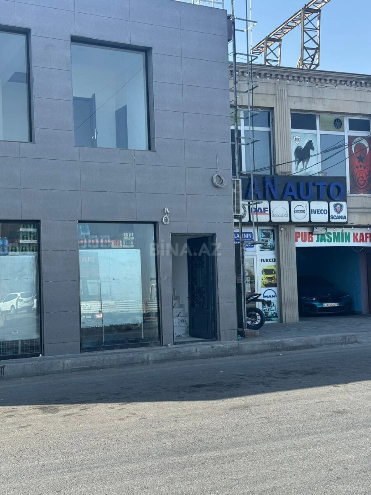 Satılır obyekt 180 m²