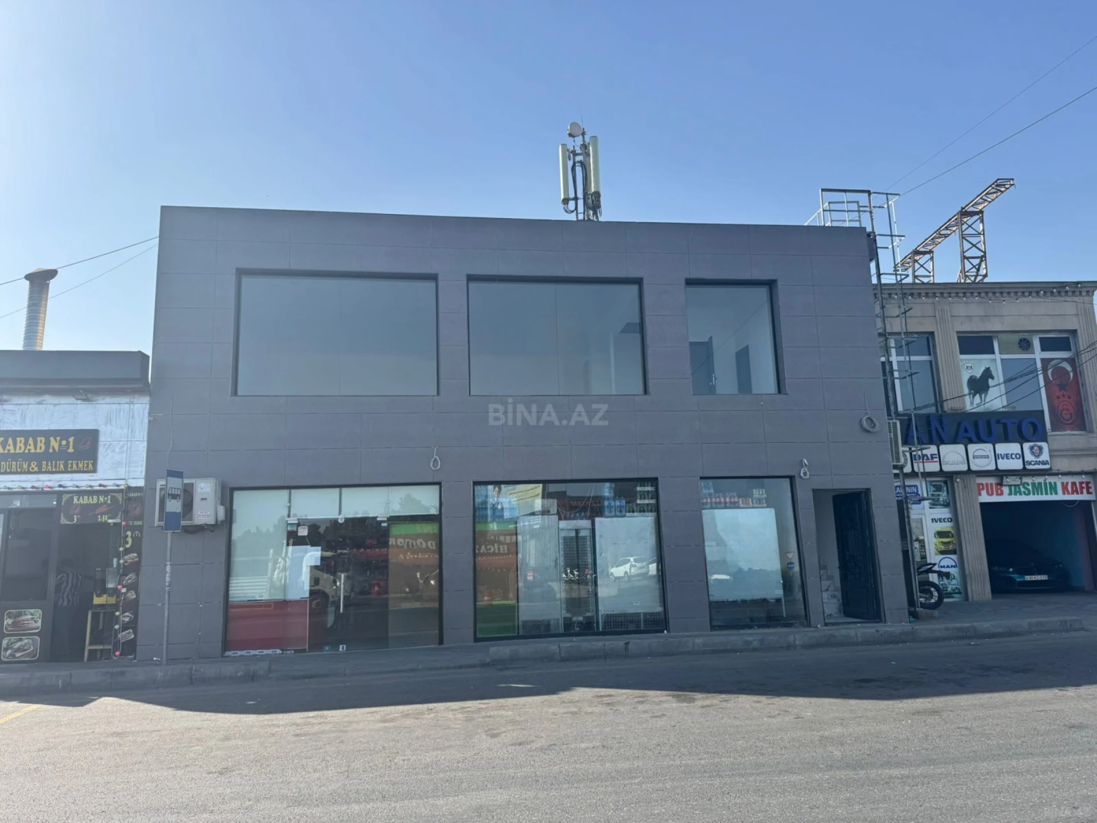 Satılır obyekt 180 m²