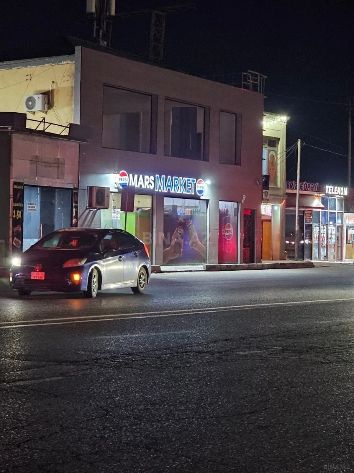 Satılır obyekt 180 m²