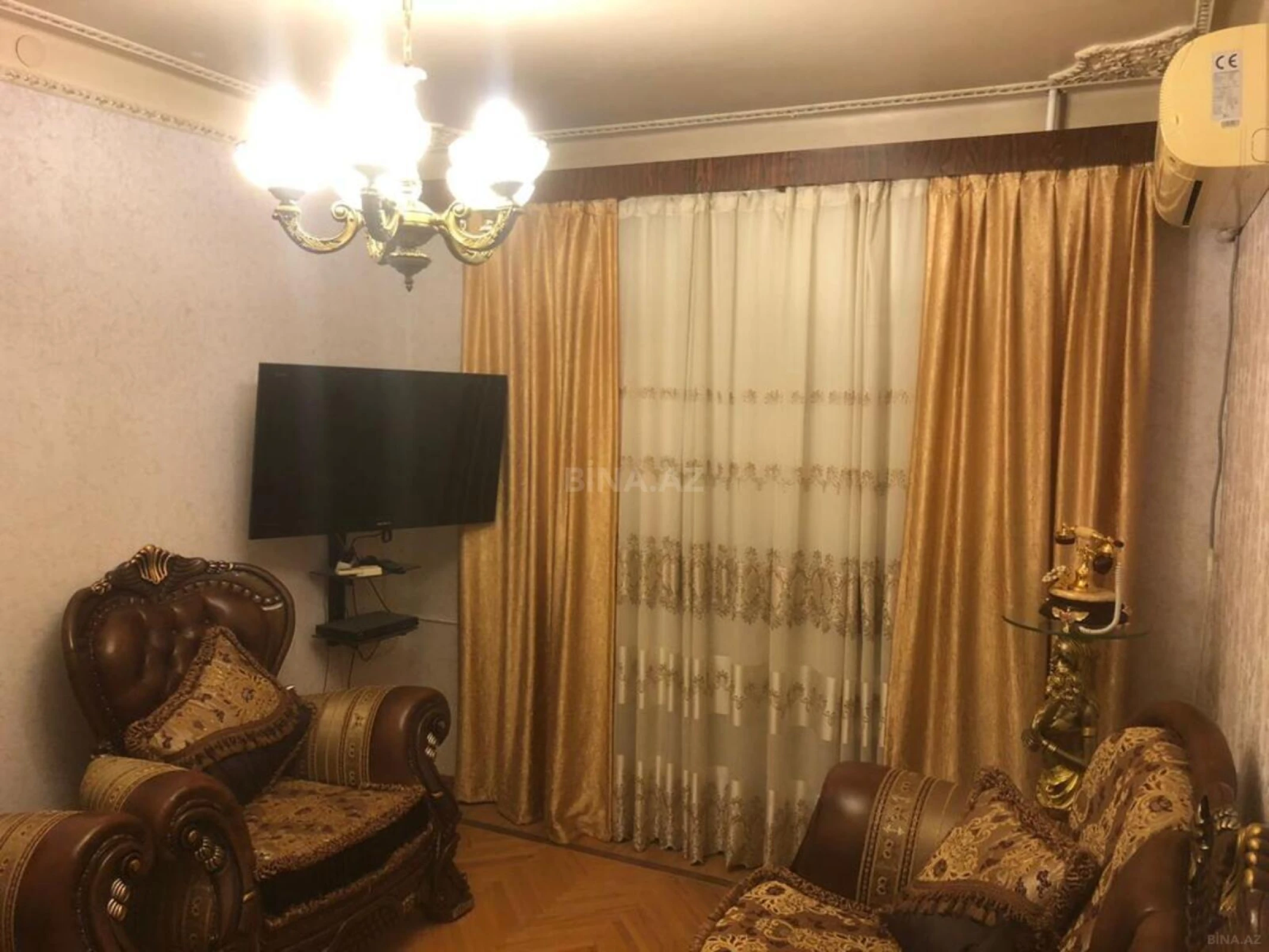 Satılır 5 otaqlı mənzil 120 m²