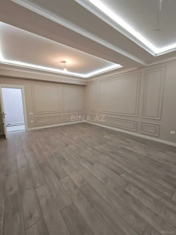 Satılır 3 otaqlı mənzil 115 m²