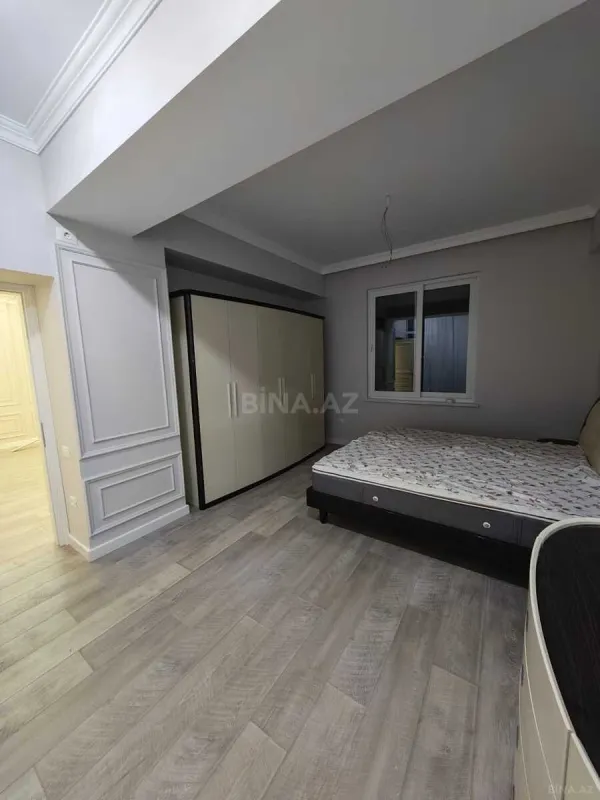 Satılır 3 otaqlı mənzil 115 m²
