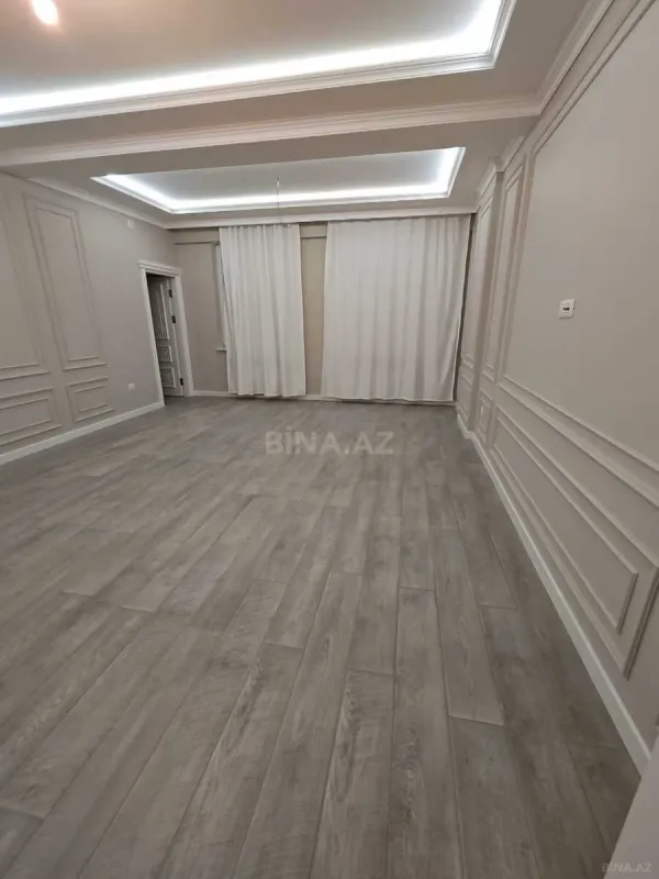 Satılır 3 otaqlı mənzil 115 m²