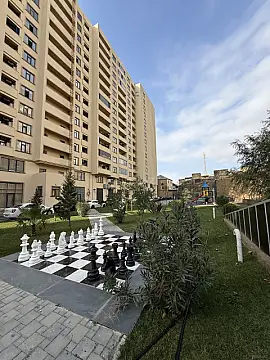 Satılır 3 otaqlı mənzil 80 m² — Bakı, Həzi Aslanov qəs. 3 otaq 80.00 m²