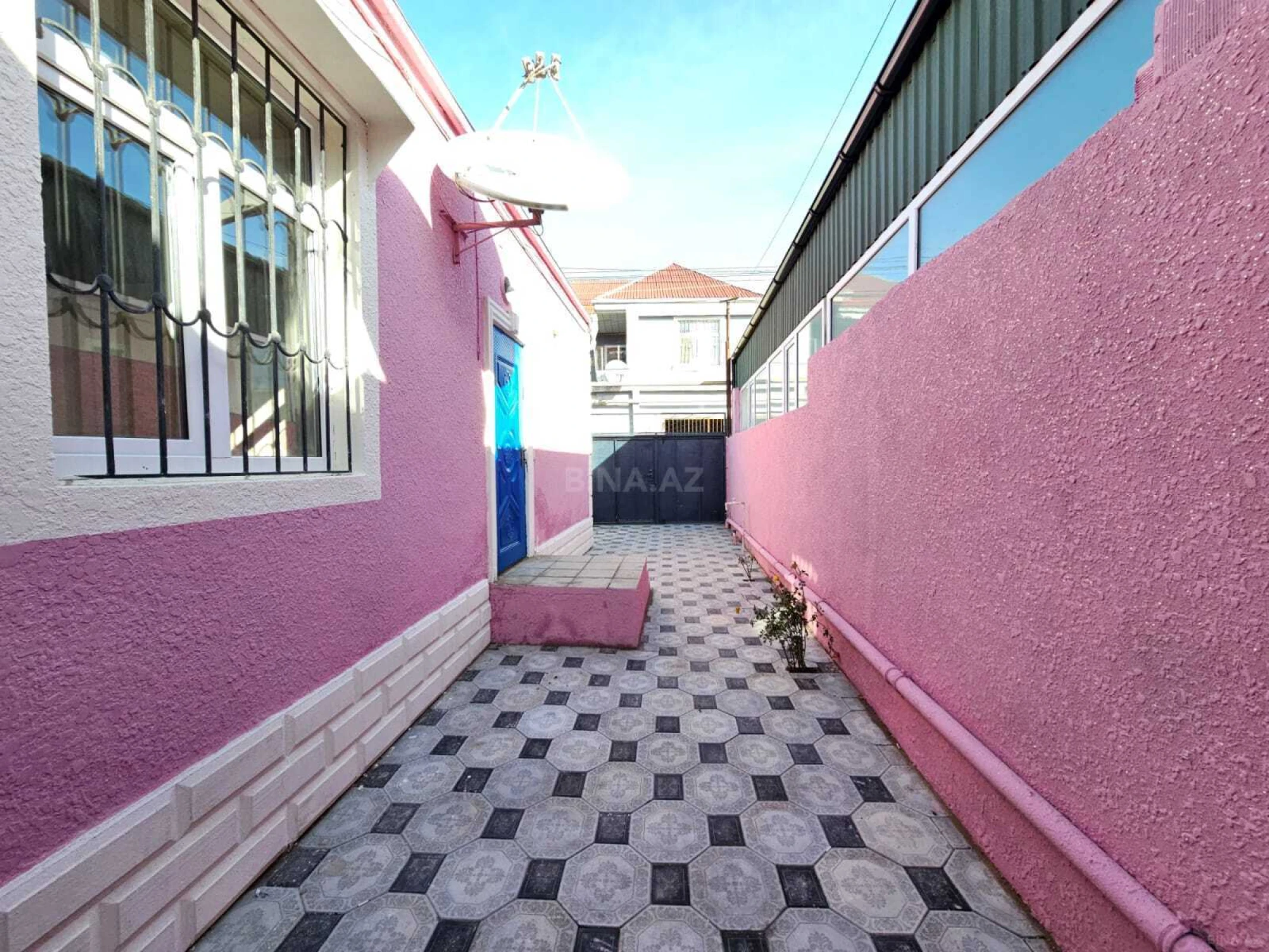 Satılır 2 otaqlı həyət evi 65 m²