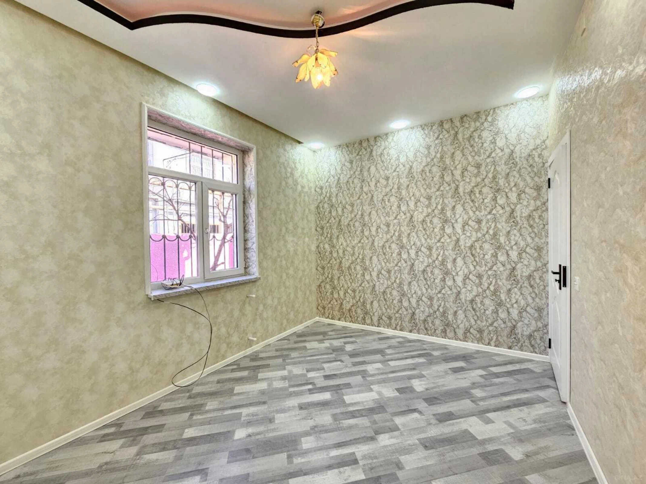 Satılır 2 otaqlı həyət evi 65 m²
