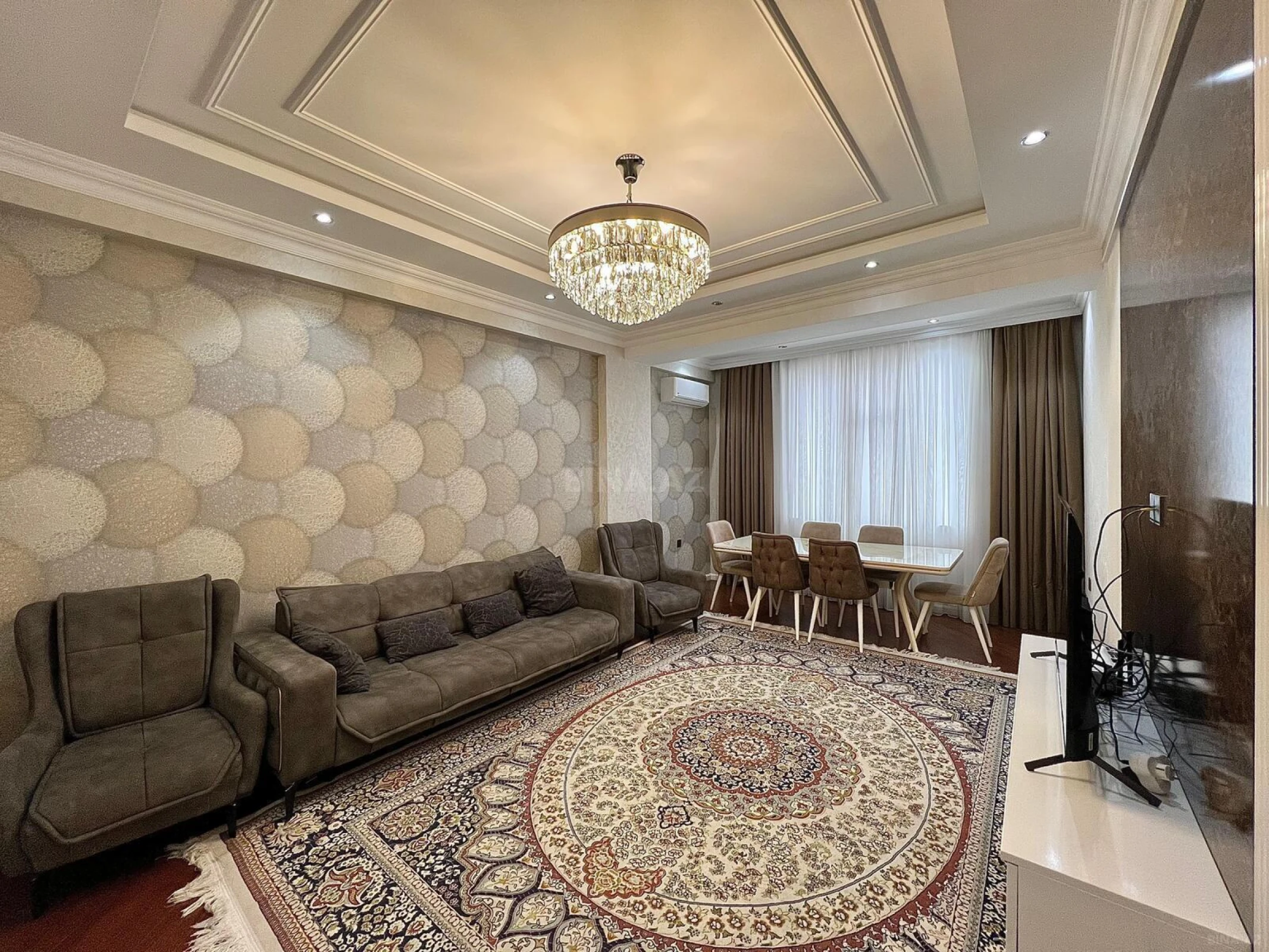 Satılır 3 otaqlı mənzil 120 m²