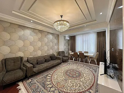 Satılır 3 otaqlı mənzil 120 m²