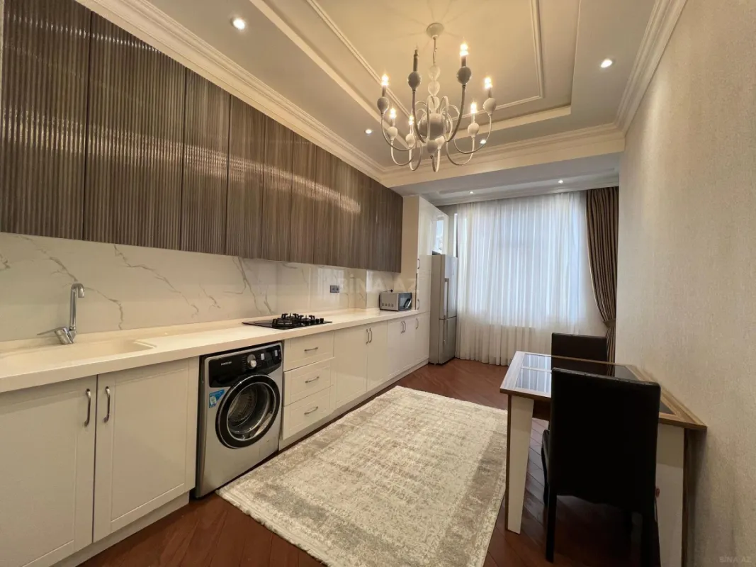 Satılır 3 otaqlı mənzil 120 m²