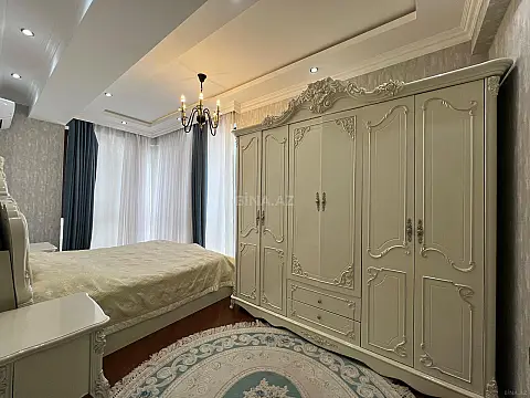 Satılır 3 otaqlı mənzil 120 m²