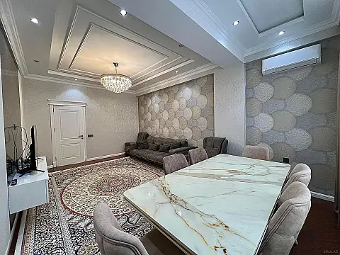 Satılır 3 otaqlı mənzil 120 m²