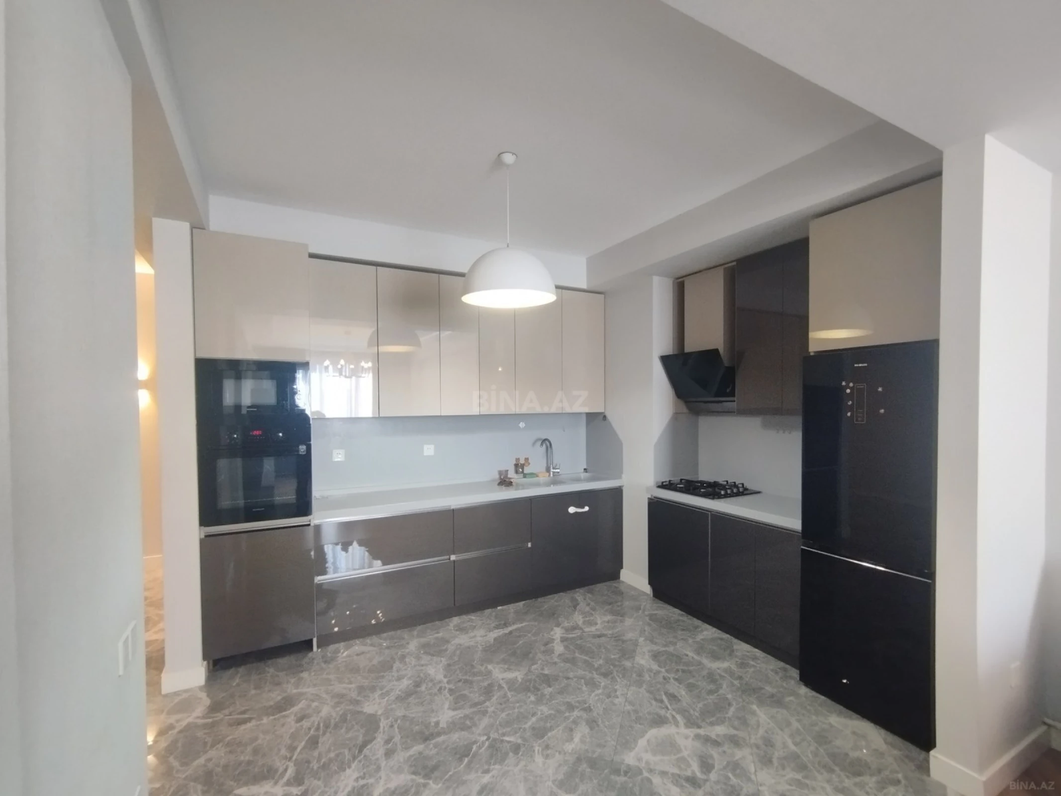 Satılır 3 otaqlı mənzil 100 m²